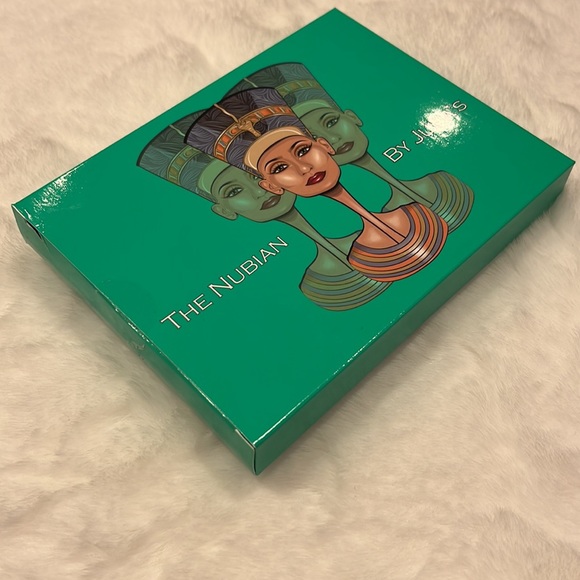 NEW Juvia’s Place The Nubian Pressed Pigment and Eyeshadow Palette - Picture 6 of 7